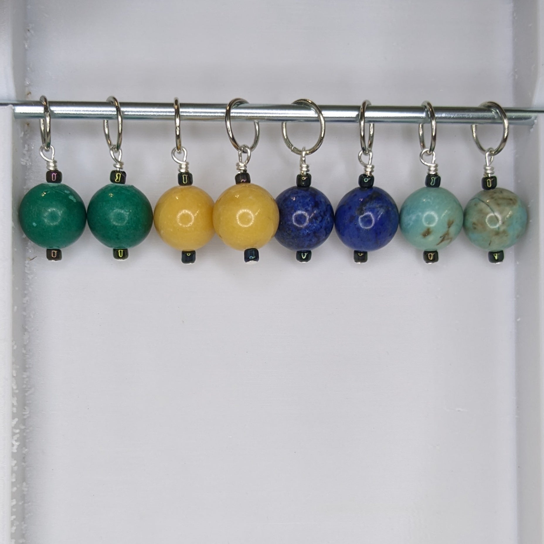 String Row Markers Stone Round Stitch Markers – String Theory Colorworks