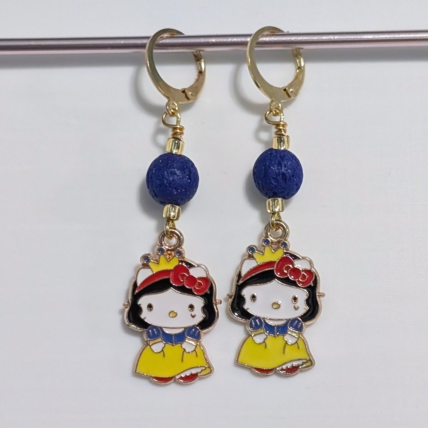 Hello Princess Kitty Stitch Markers & Earrings