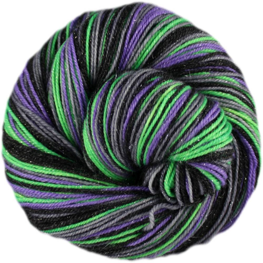 Atom String Atom – String Theory Colorworks