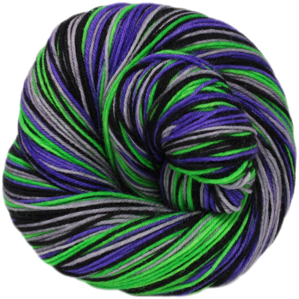 Atom String Atom – String Theory Colorworks